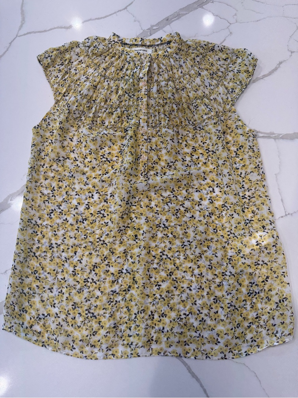 Max Studio Floral Peasant Top Size Small